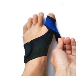 Hallux Valgus tugiside geelist varbakaitsmega Svorto 028